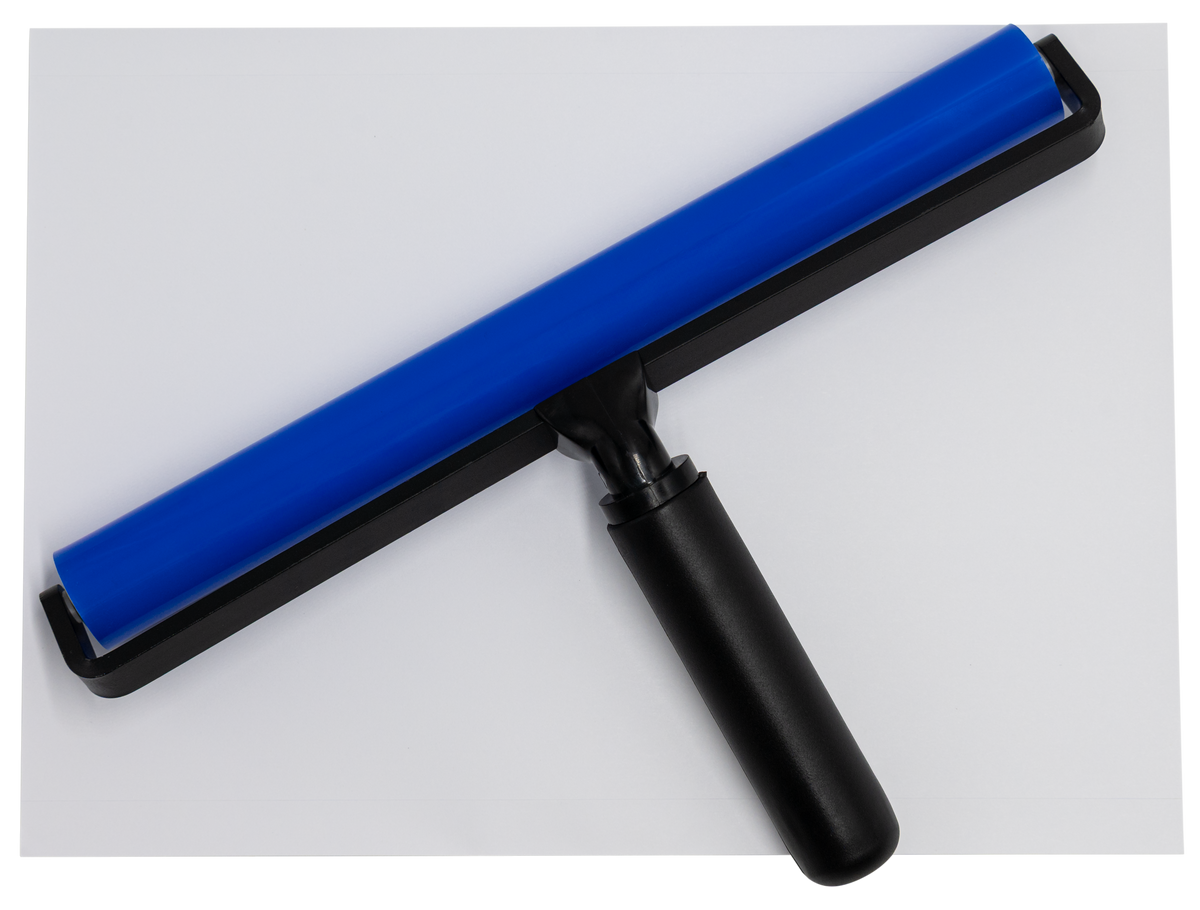 Surface cleaner hand roller